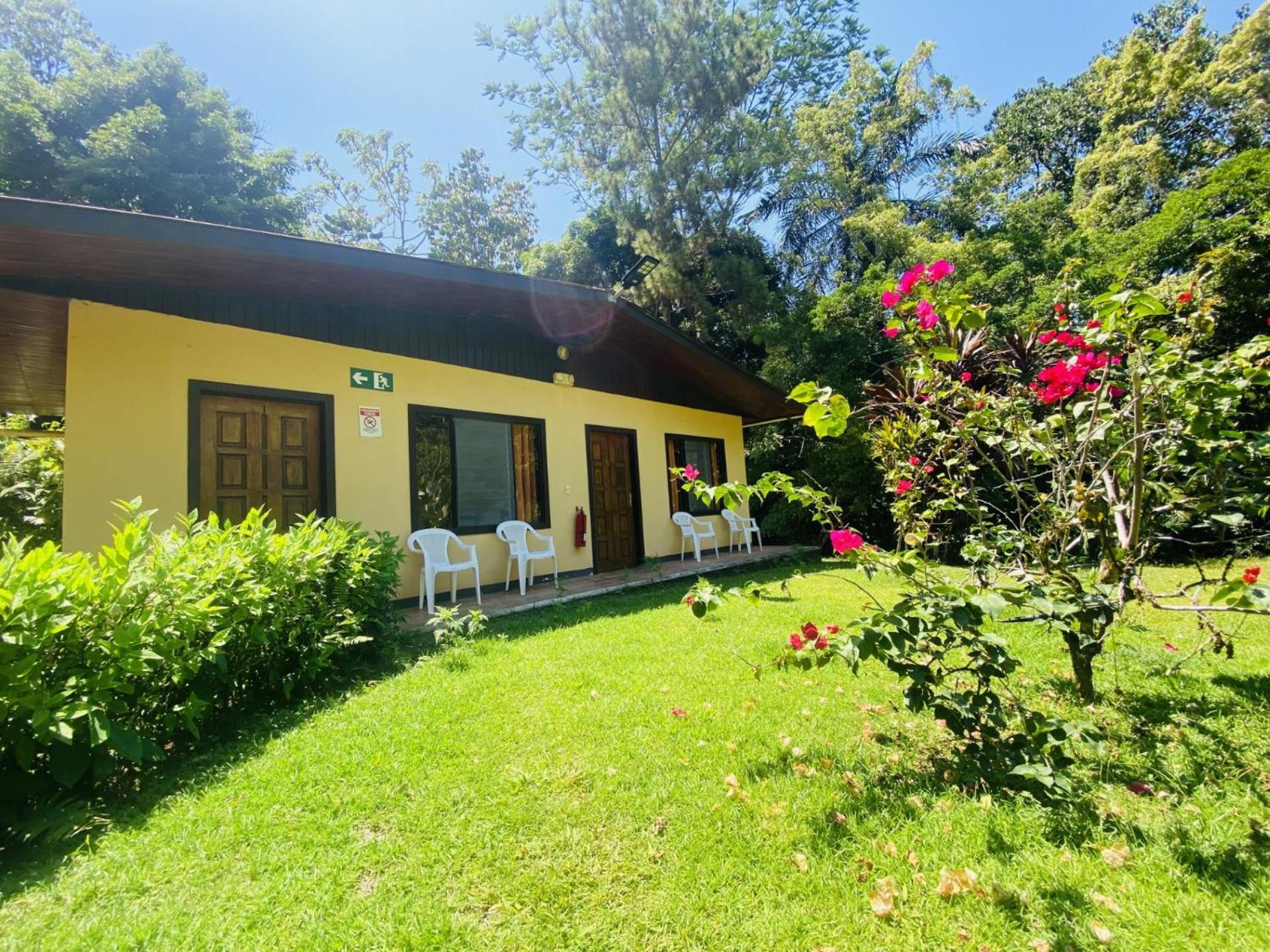La Purruja Lodge Golfito Buitenkant foto